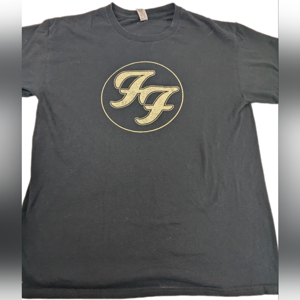 Foo Fighters Band Tee Shirt Black With The FF Logo In Front Large